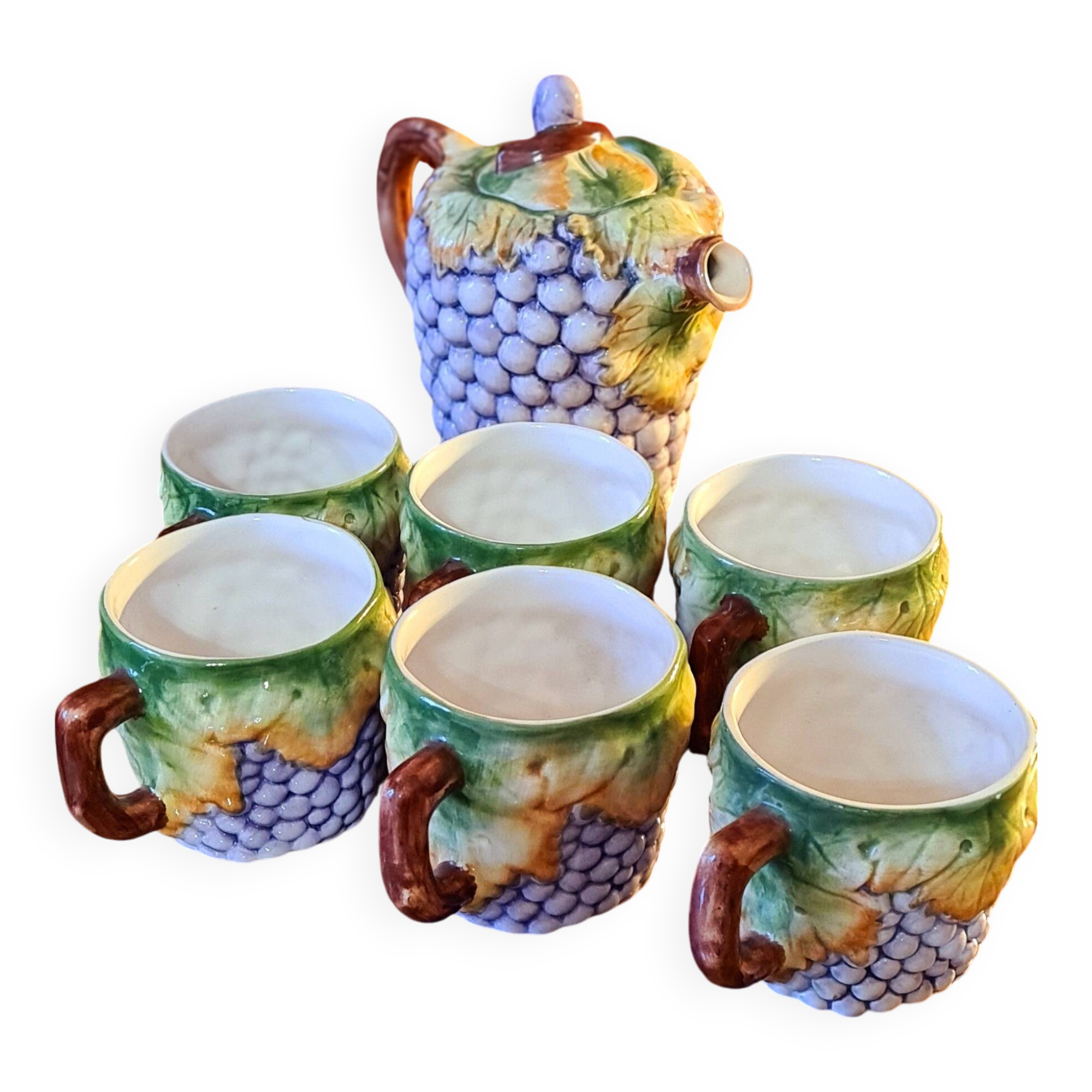 Set in Portuguese slip