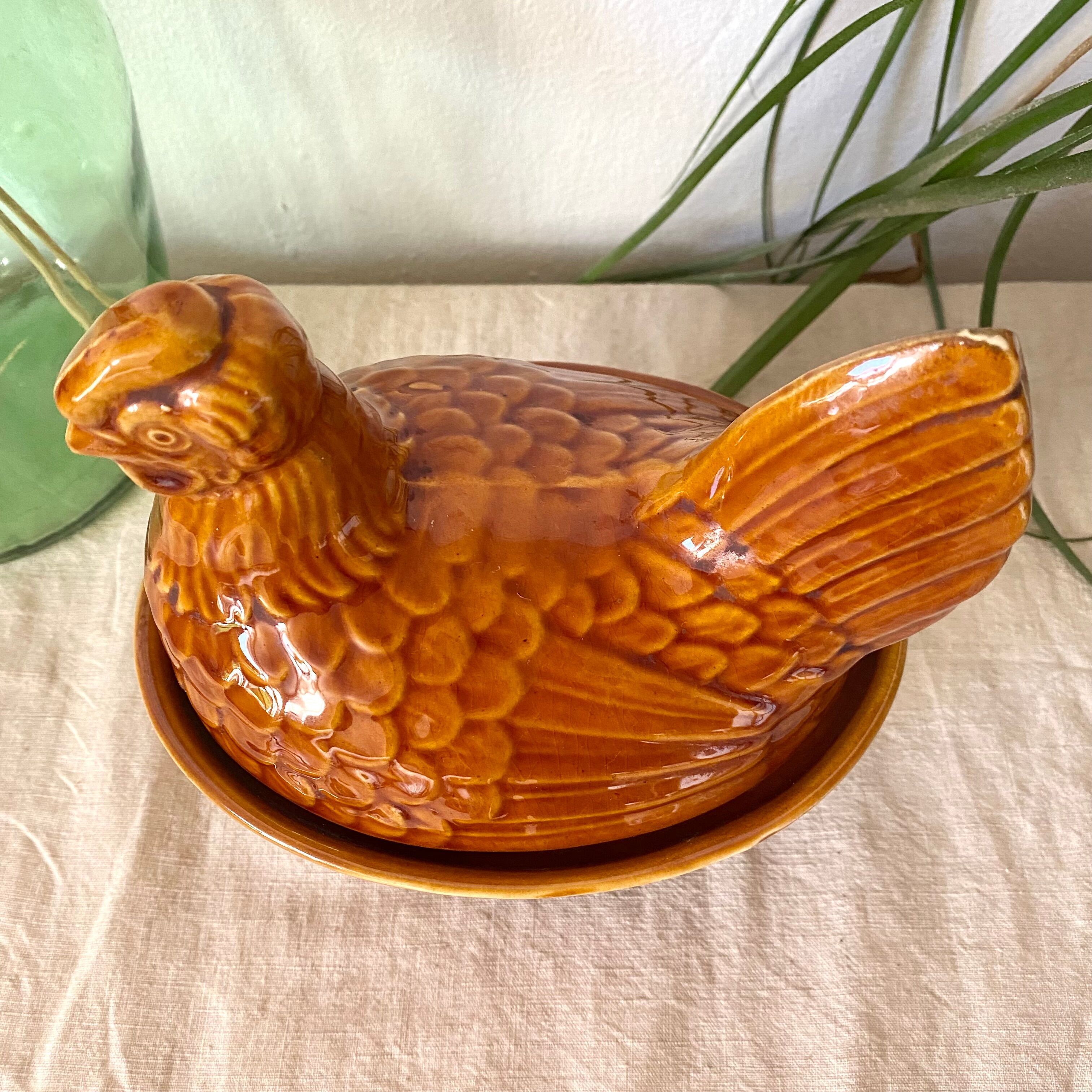 Ceramic terrine hen Geo