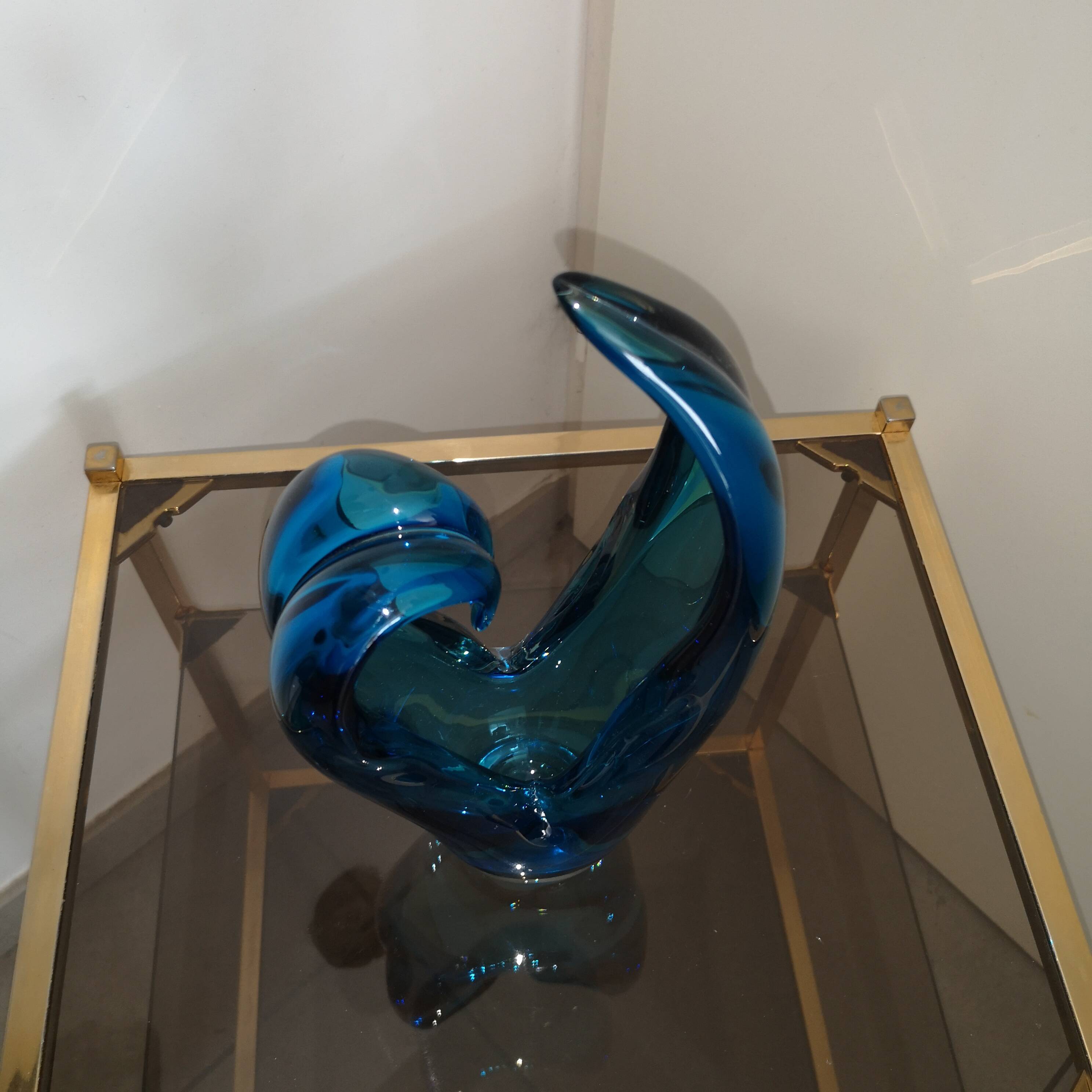 Vase sculptural organique en cristal d'art bleu cobalt, 1960