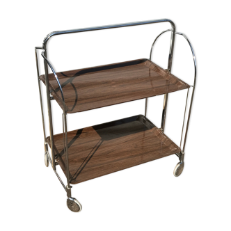 Folding serving table