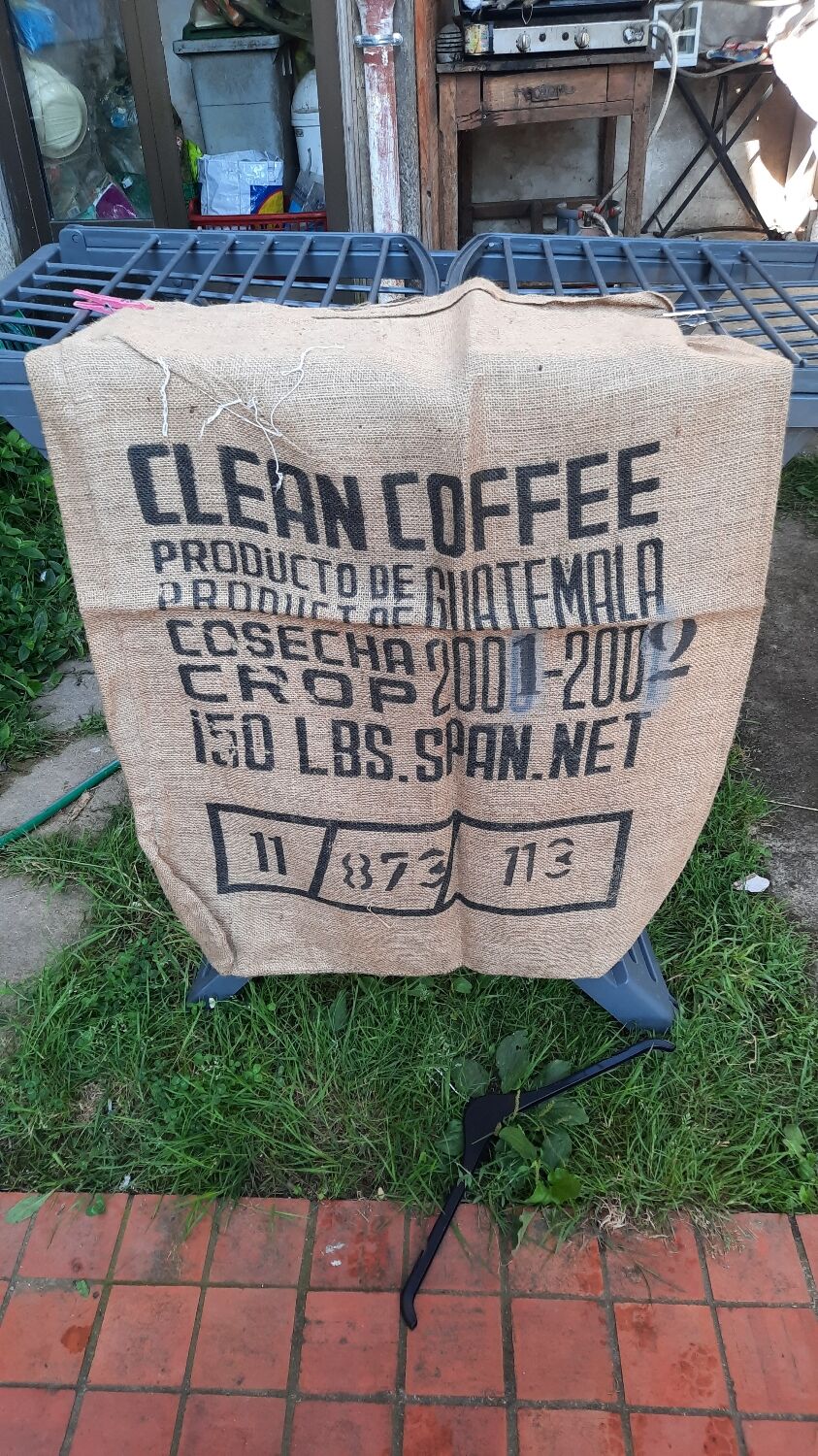 Set of 4 burlap bags