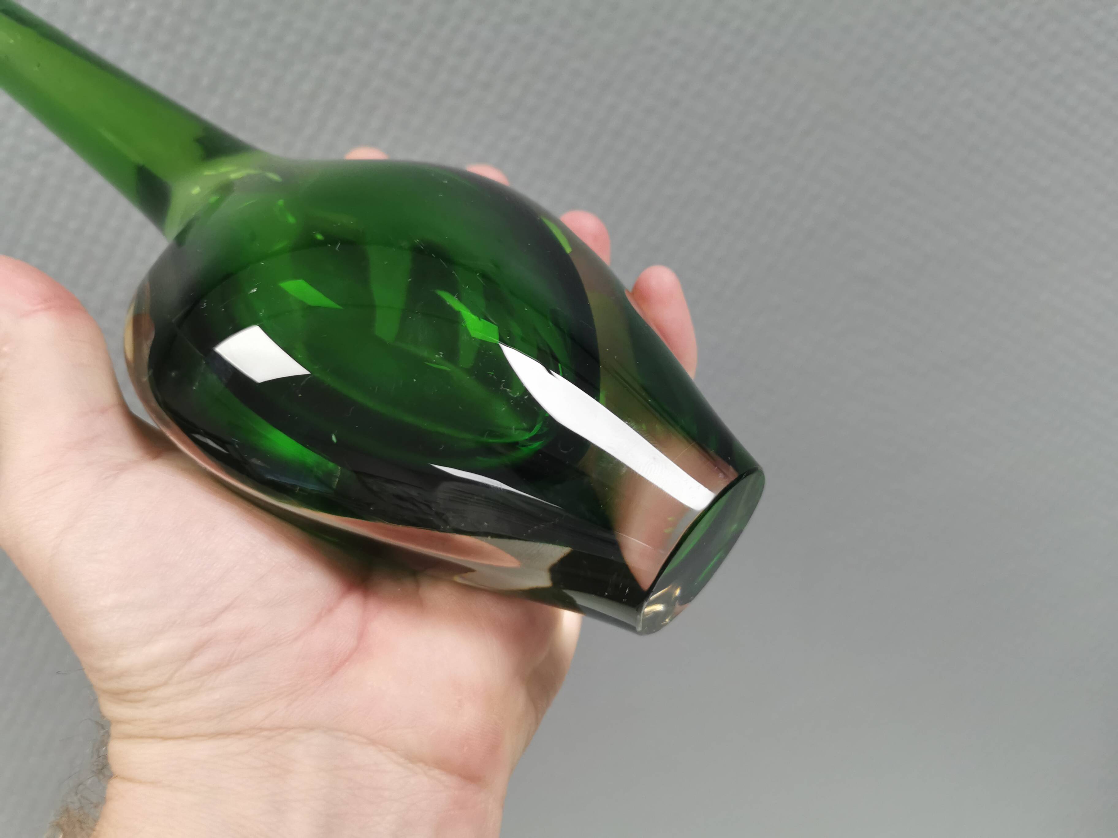 Handmade Murano vase in green and transparent. Estimated 1970-1980