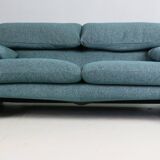 Vico Magistretti "Maralunga" 2-seater re-upholstered sofa For Cassina