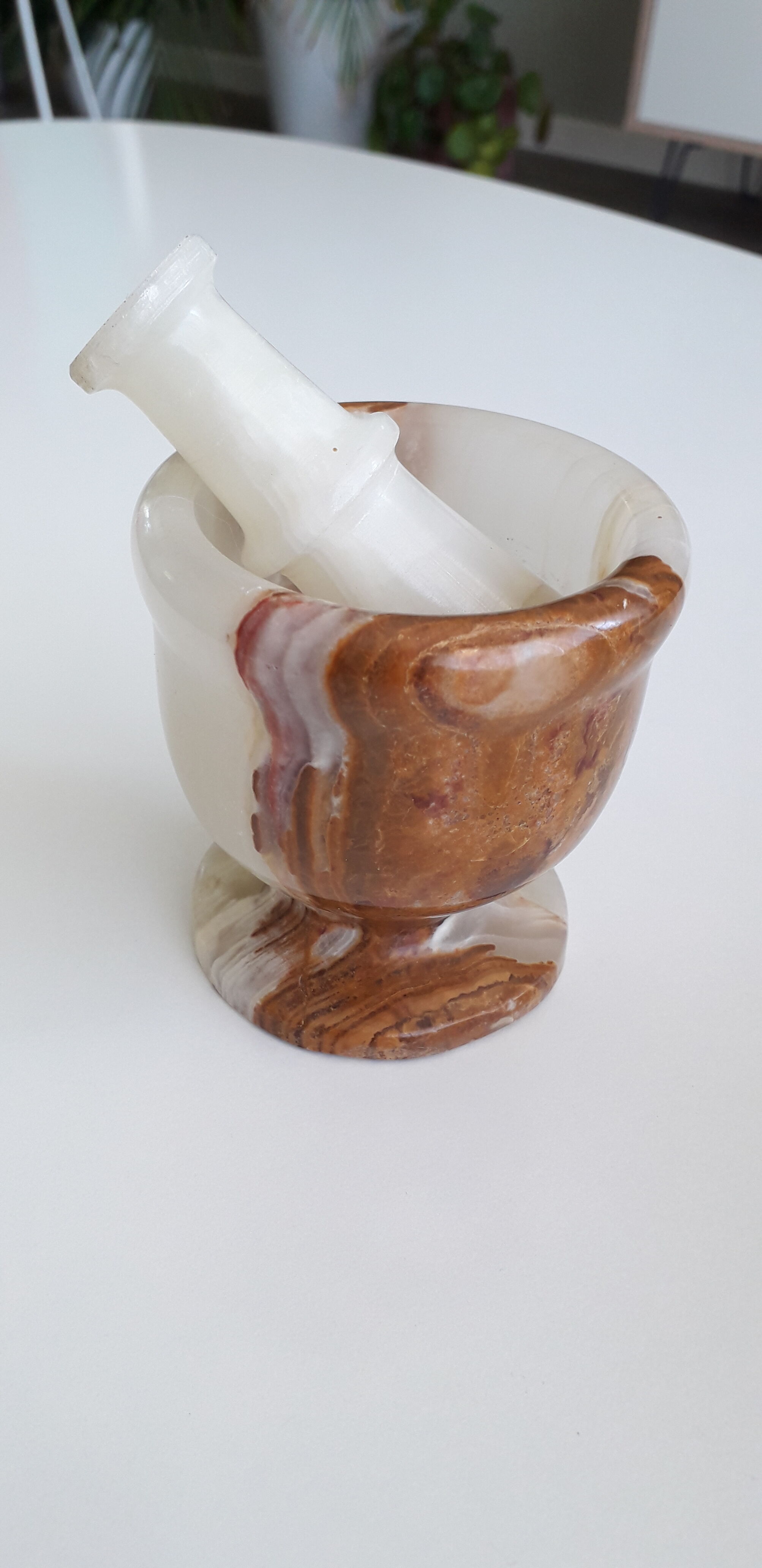 Onyx pestle and mortar
