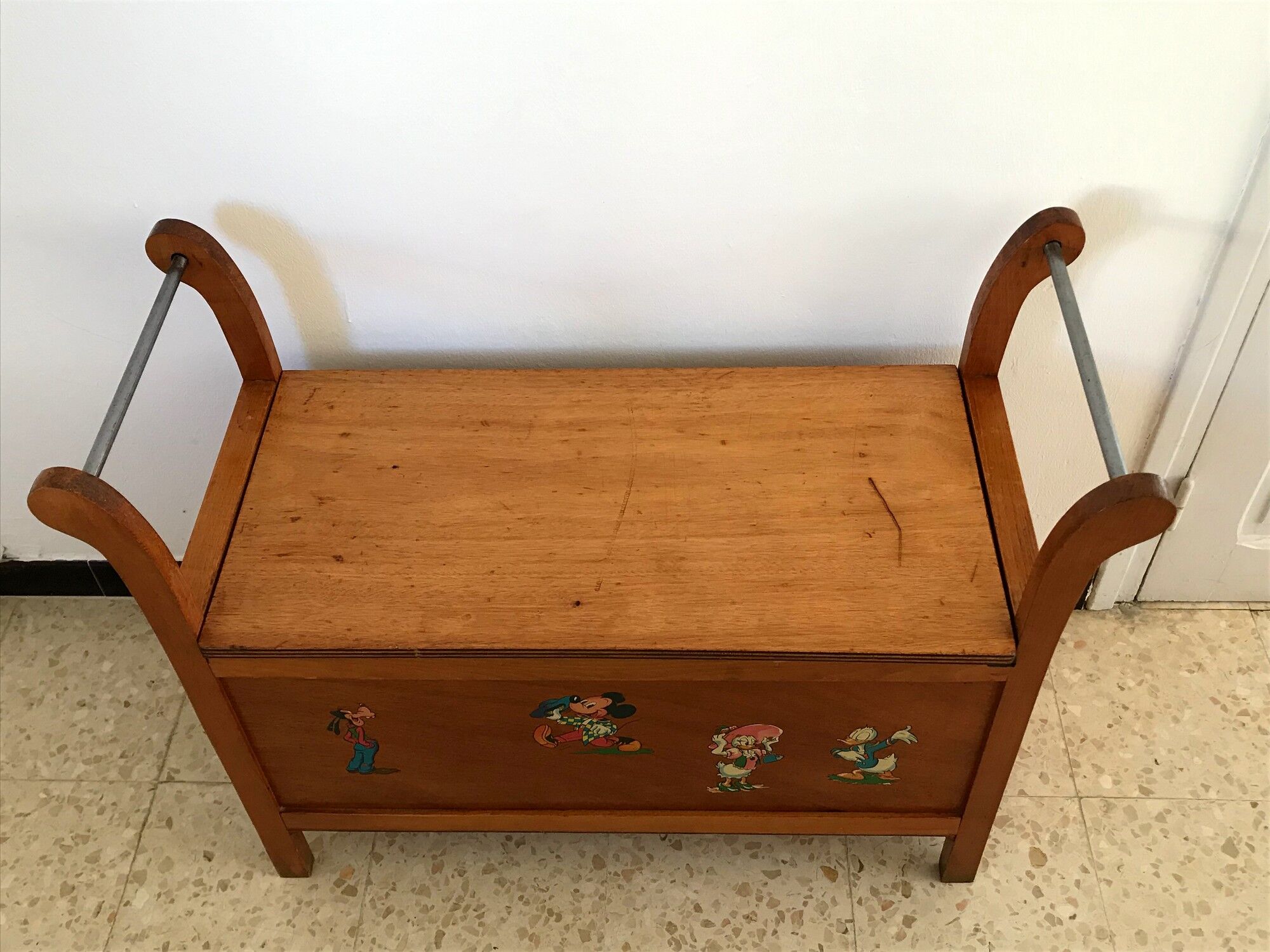 Vintage toy chest 60s