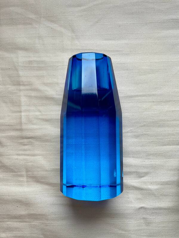 4 designer candle holders in colored glass