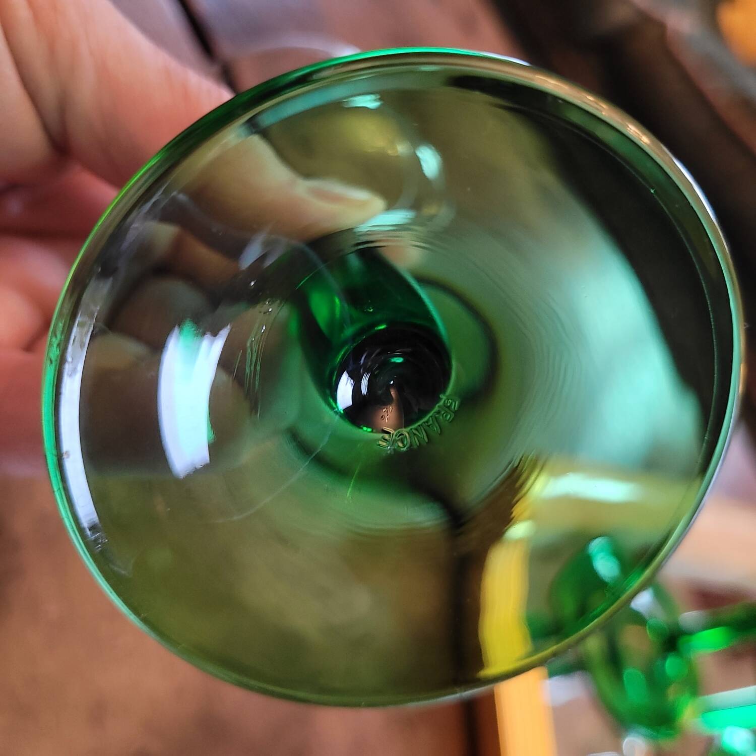 Verres d’Alsace à pied vert. Années 70