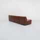 Canapé modulable en cuir cognac par Artifort