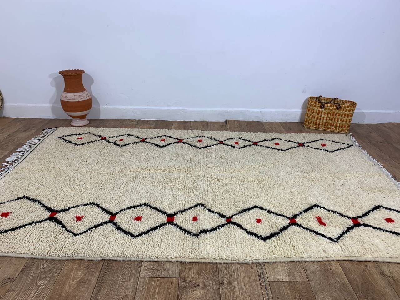Handmade Moroccan Berber rug 253 X 153 CM