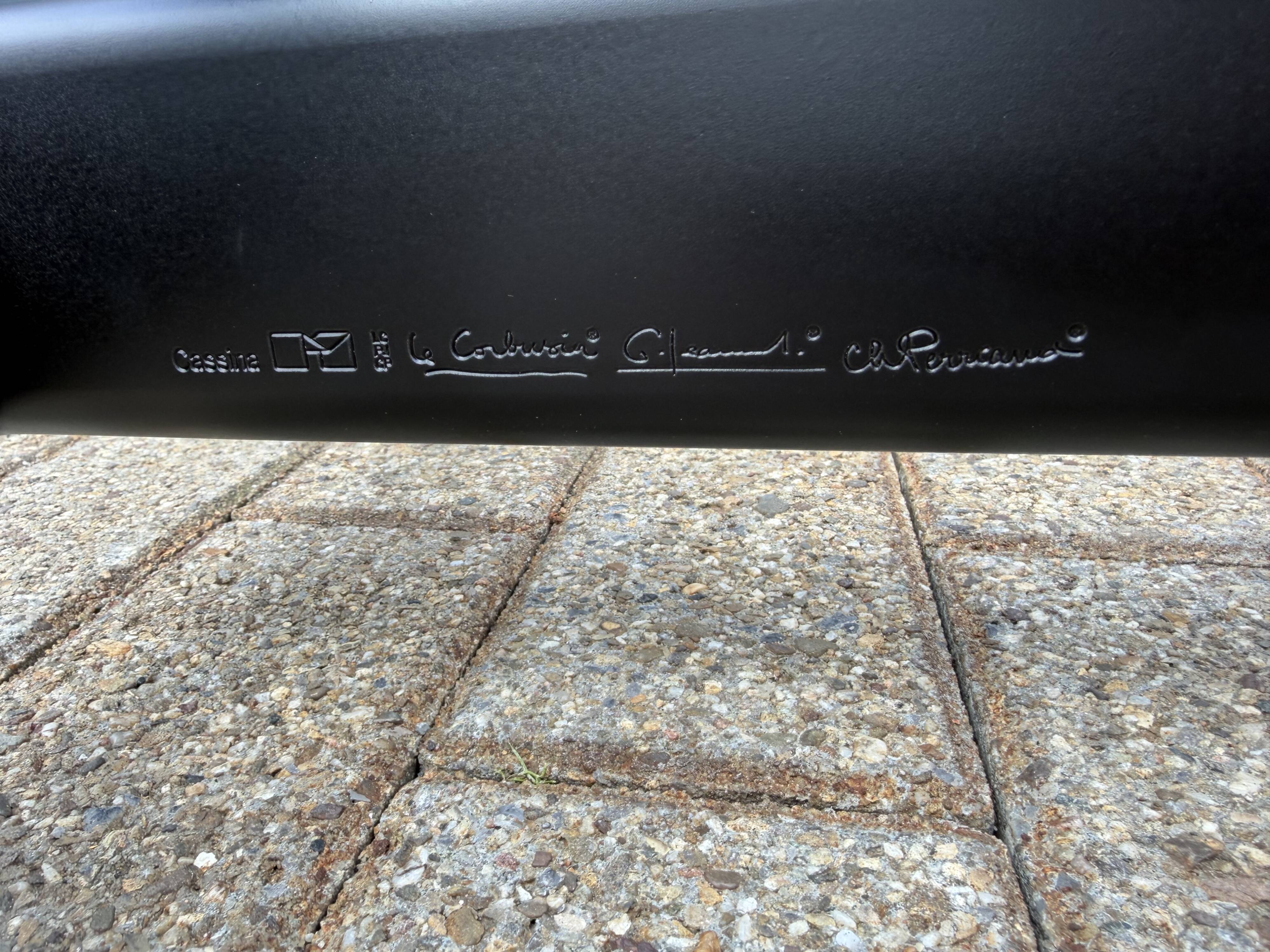 Cassina lc4 le corbusier original in cowhide new in its box