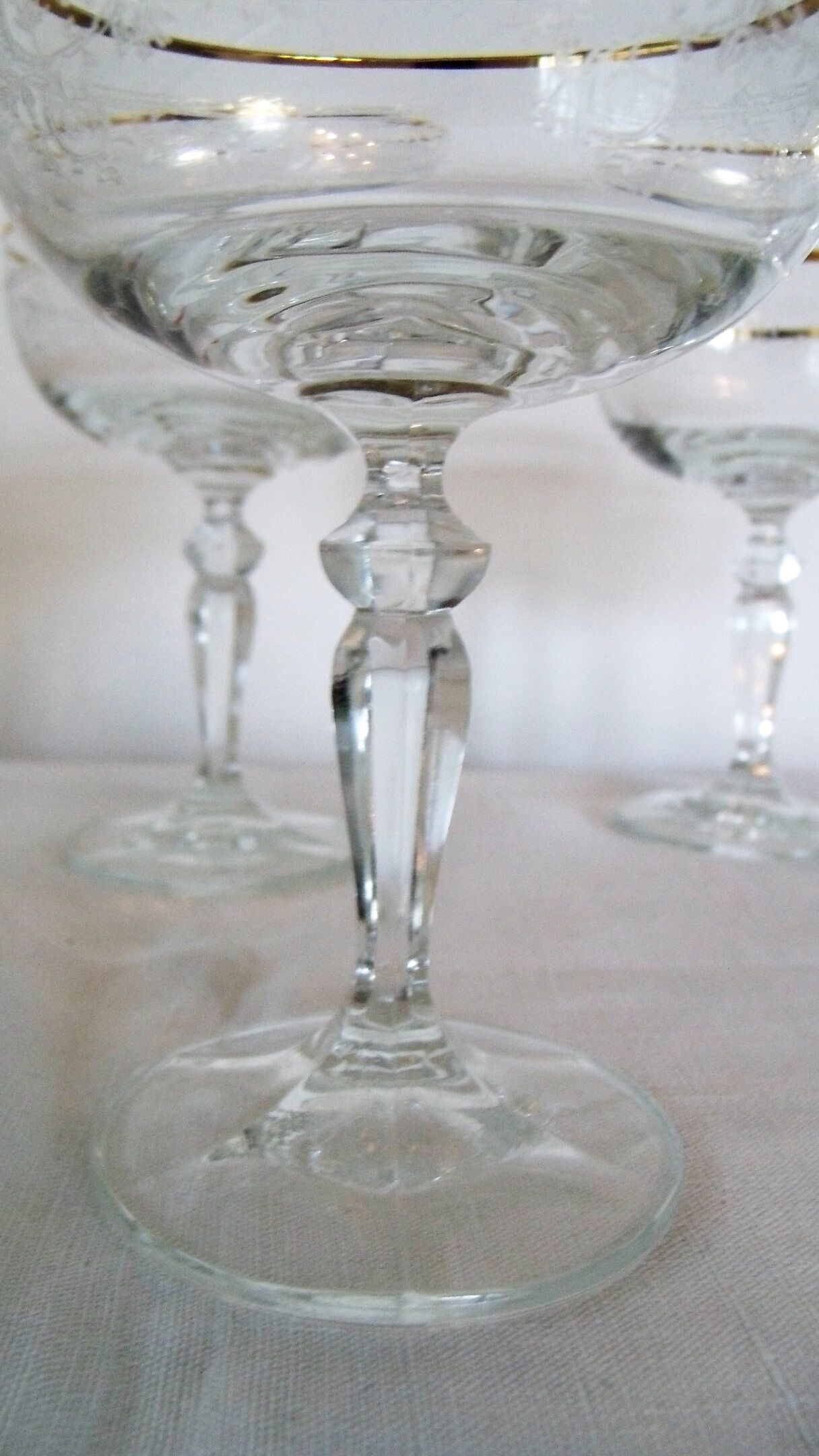 Lot of 5 cups champagne in Crystal engraved NET gold