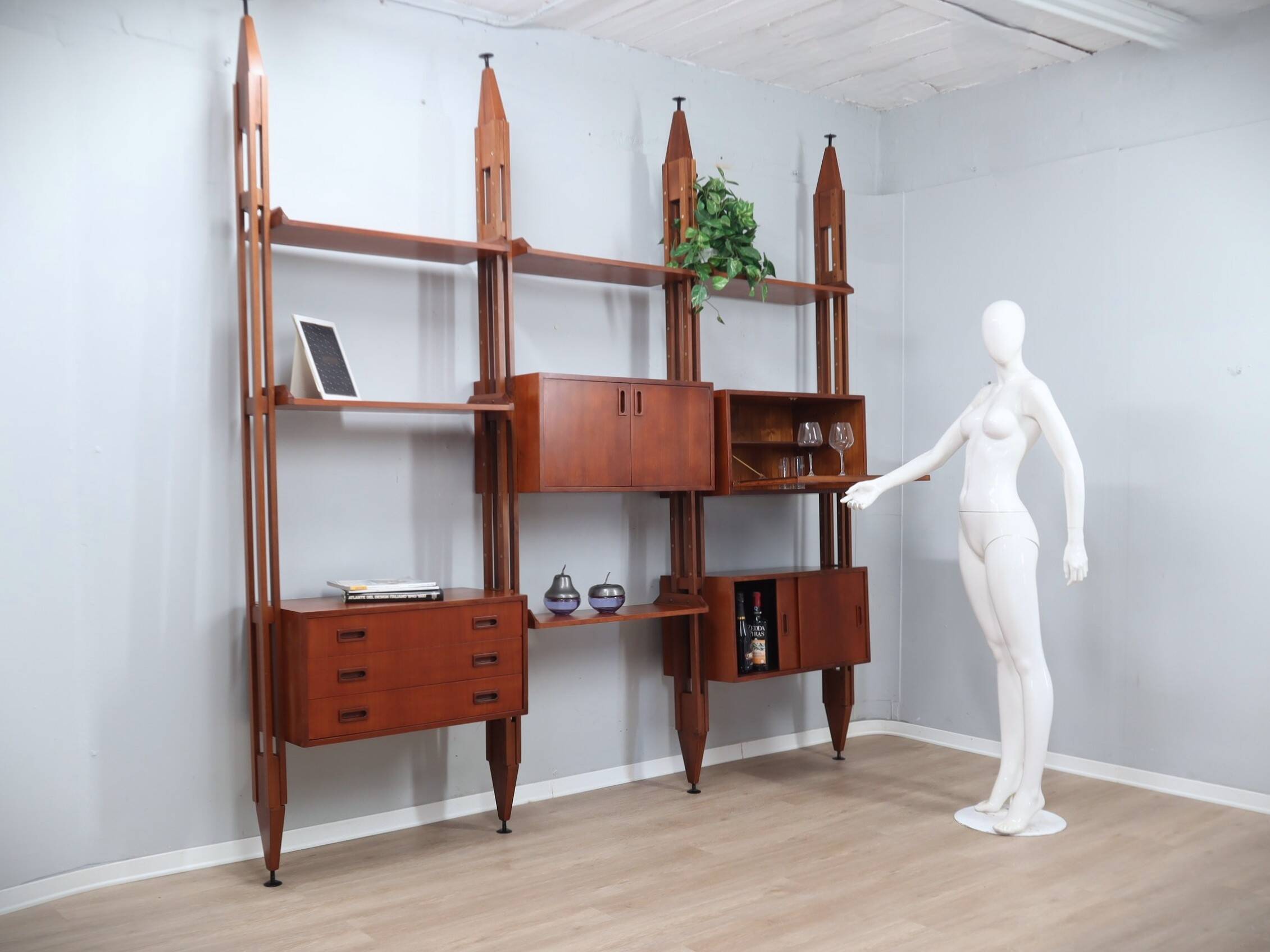 Mid century Italian design teak bookcase 1950s