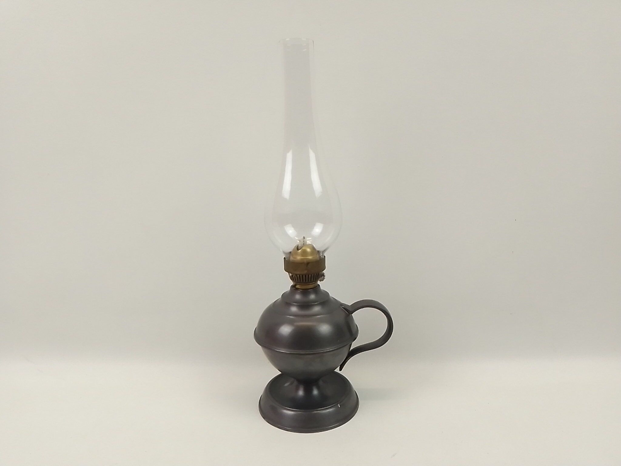 Oil lamp 1 tin handle 34.5cm