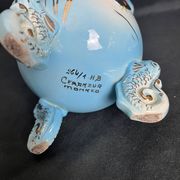 Vase tripode en barbotine émaillée Cerdazur XXème