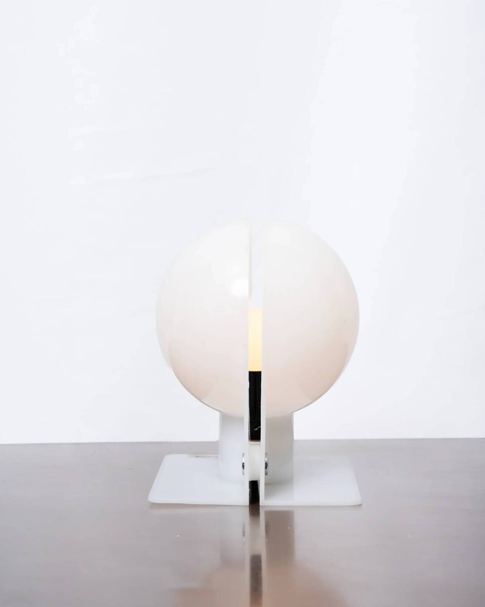 Table lamp "Sirio", Guzzini, 1970s