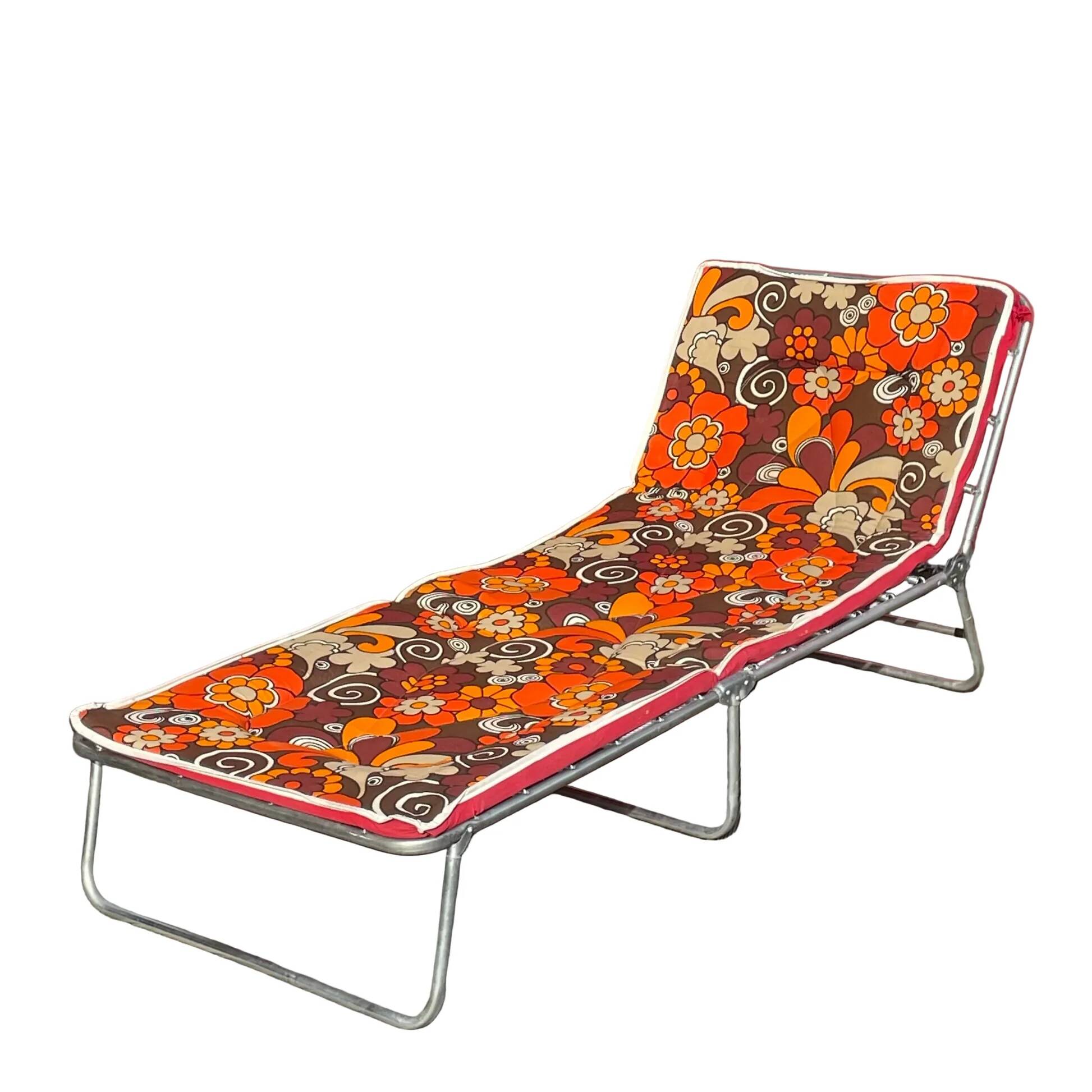 Vintage floral camp bed