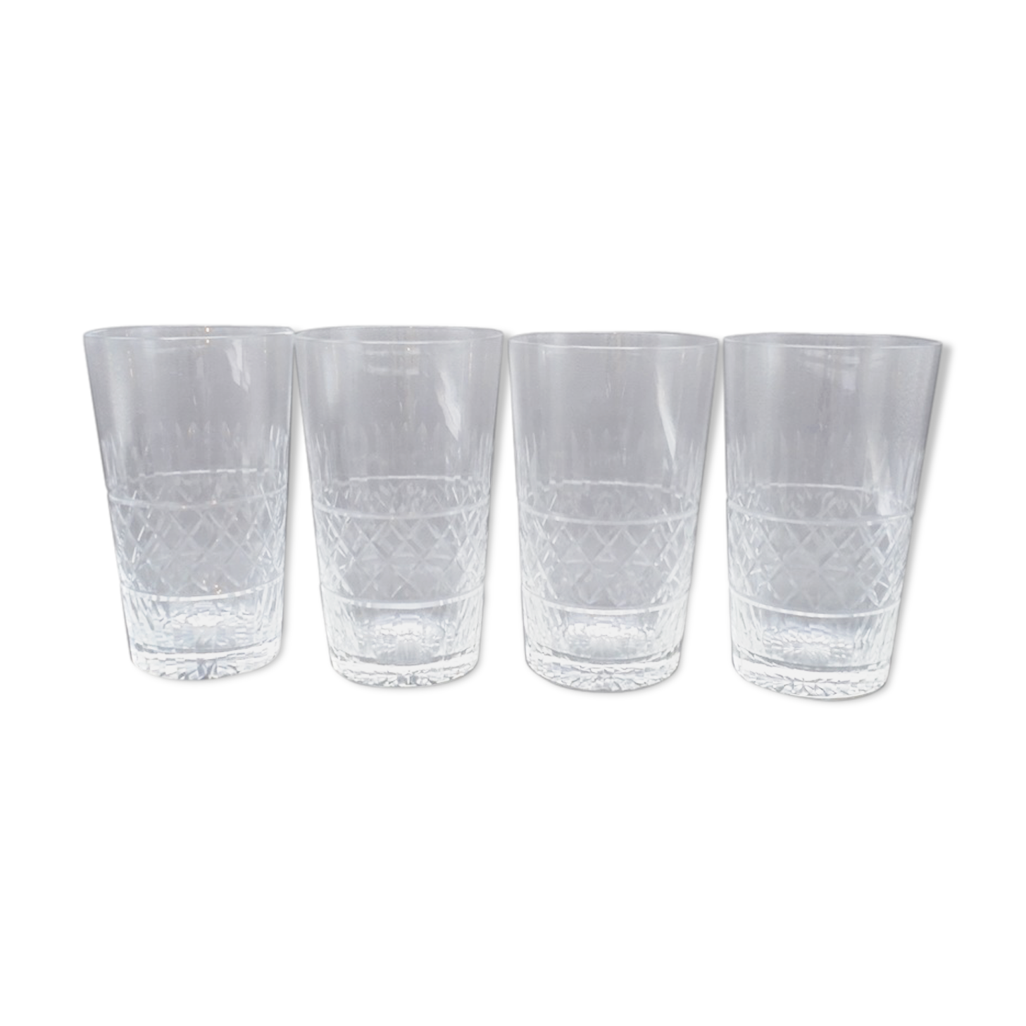 Set of 4 chiselled cups