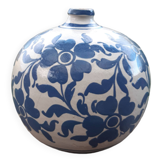 Elchinger ball vase