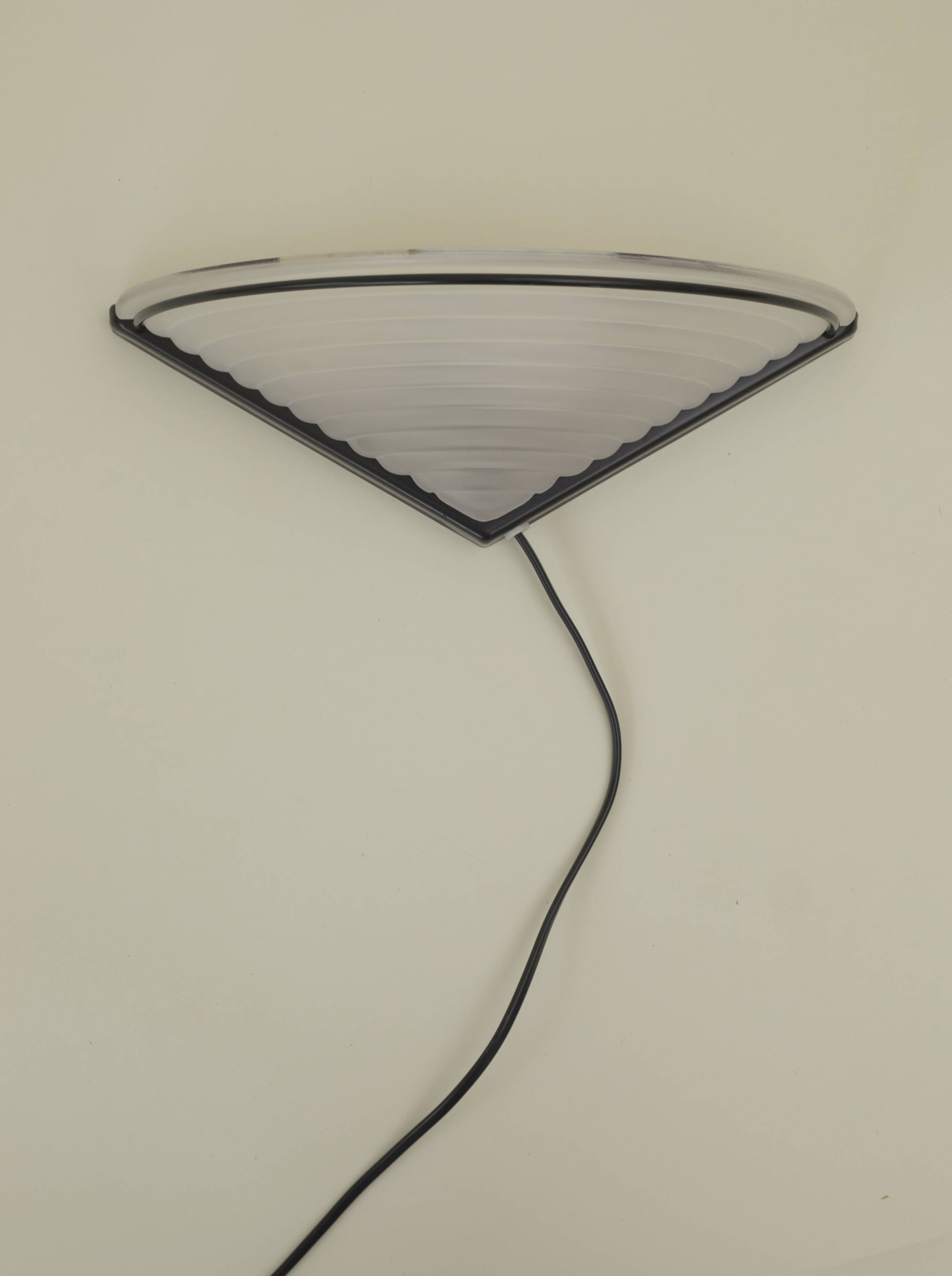 Postmodern glass and metal wall lamp / Memphis by Massive vintage Circa 1980