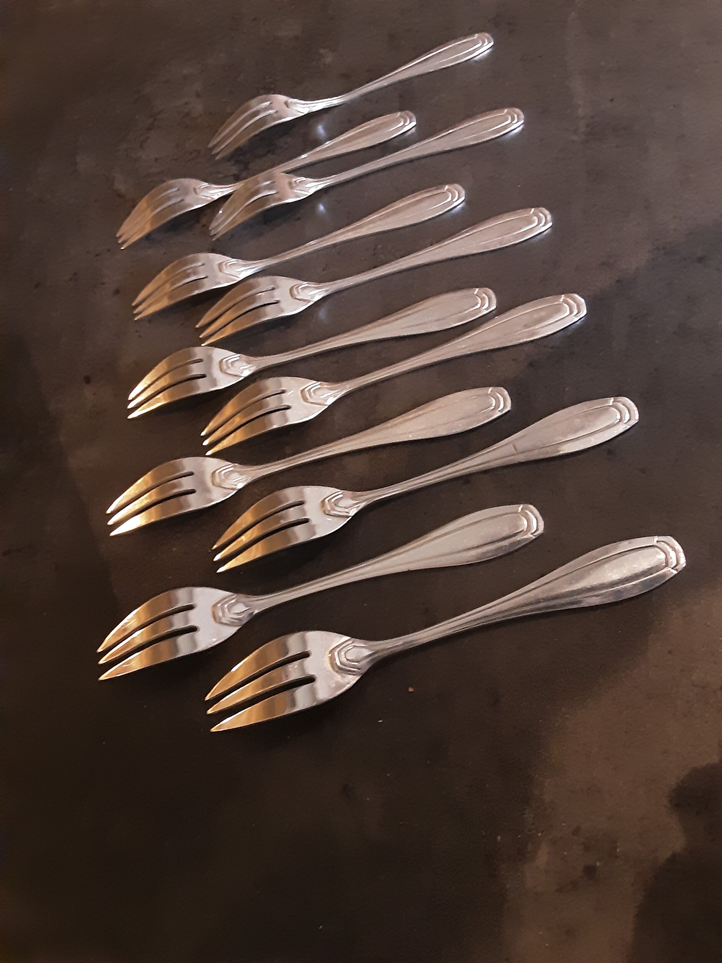 Silver metal dessert forks