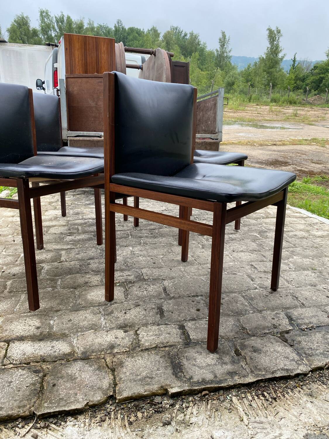 4 vintage Tito Agnoli chairs