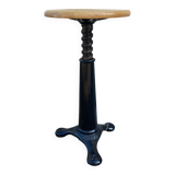 Singer stool
