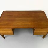 Bureau danois en teck avec porte et tiroirs par Bornholm, années 1970