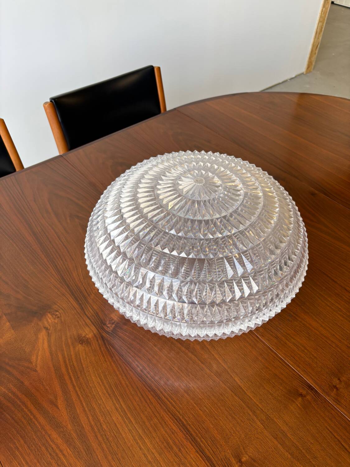 Pendant lamp / chandelier by designer Aloys Gangkofner for Erco