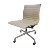 Chair by Charles & Ray Eames for Herman Miller, 1960