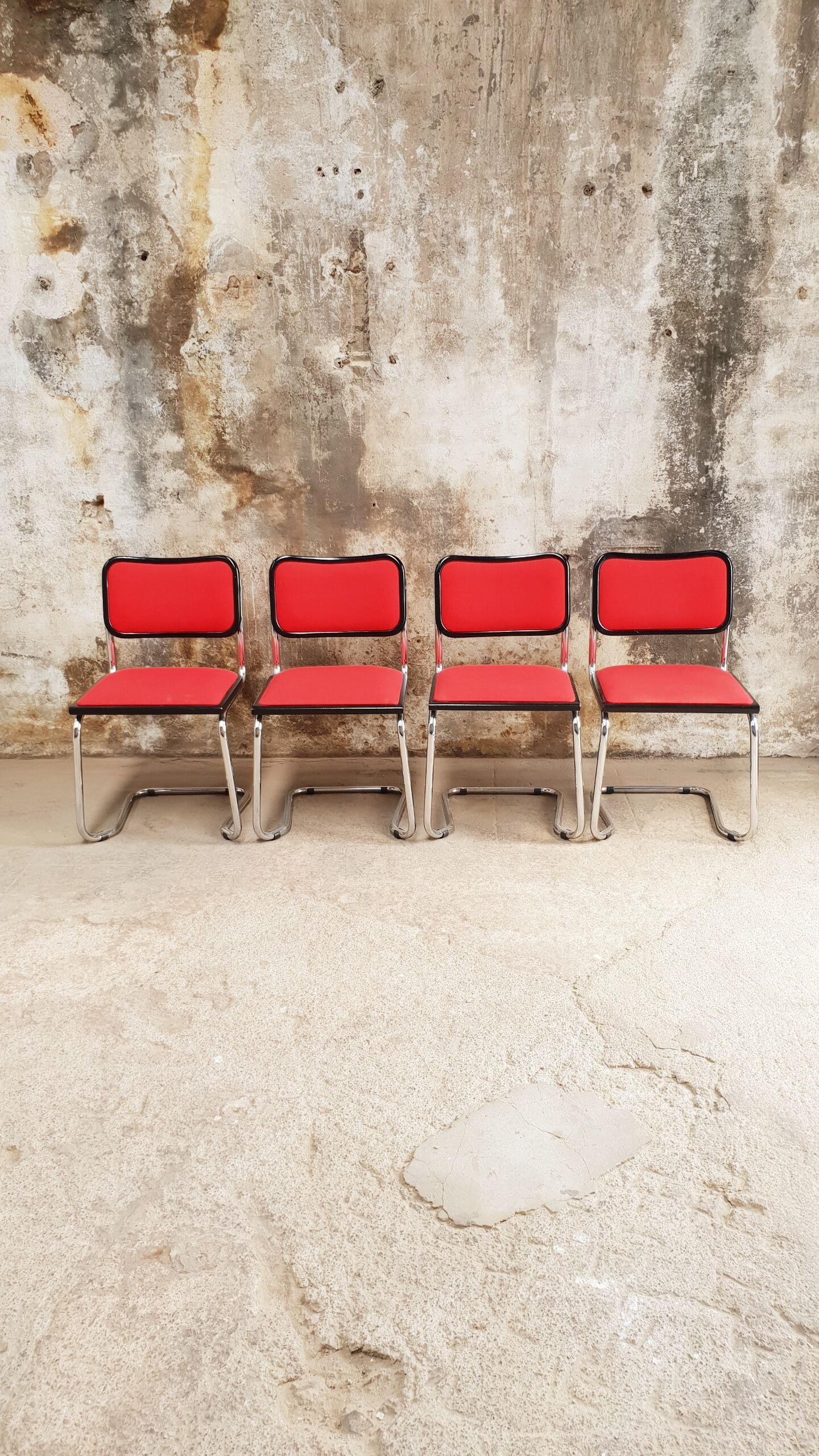 Chairs Marcel Breuer B 32