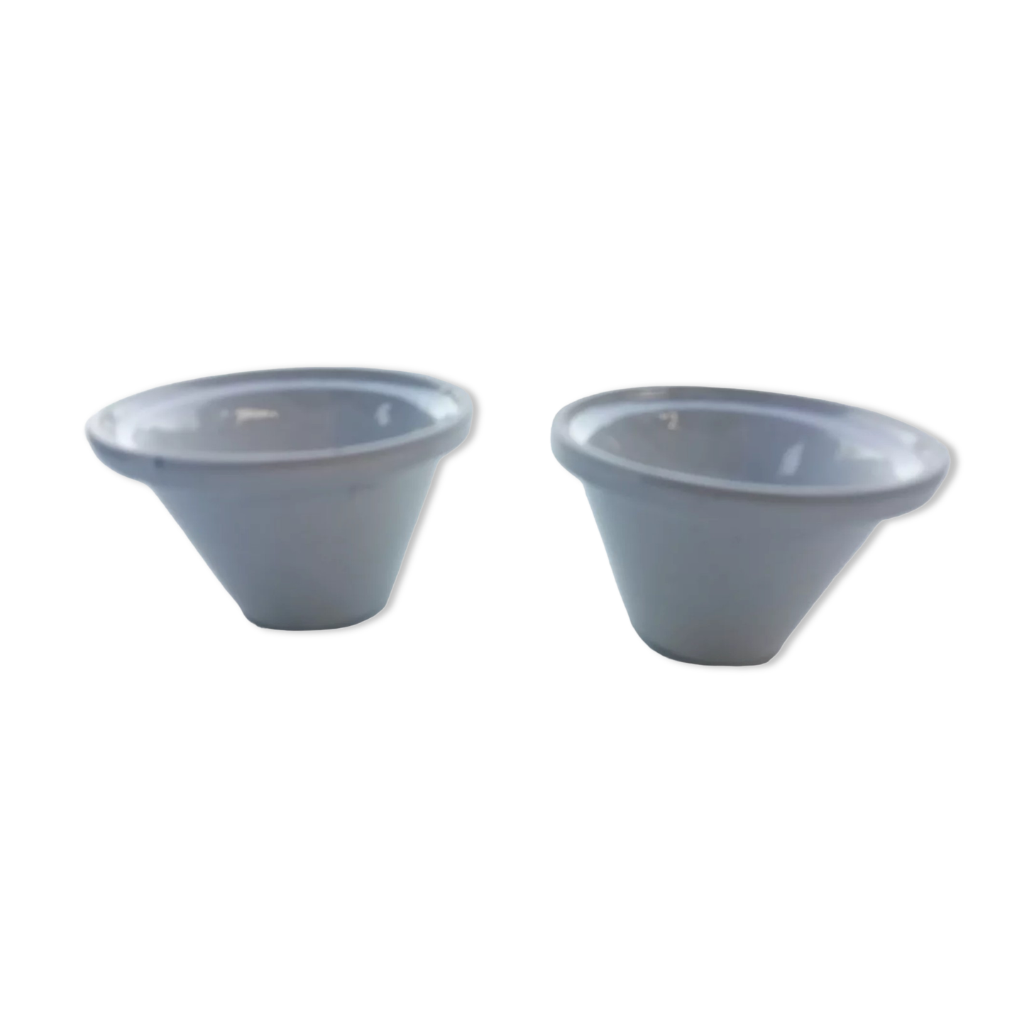 Pair of tea filters for mugs