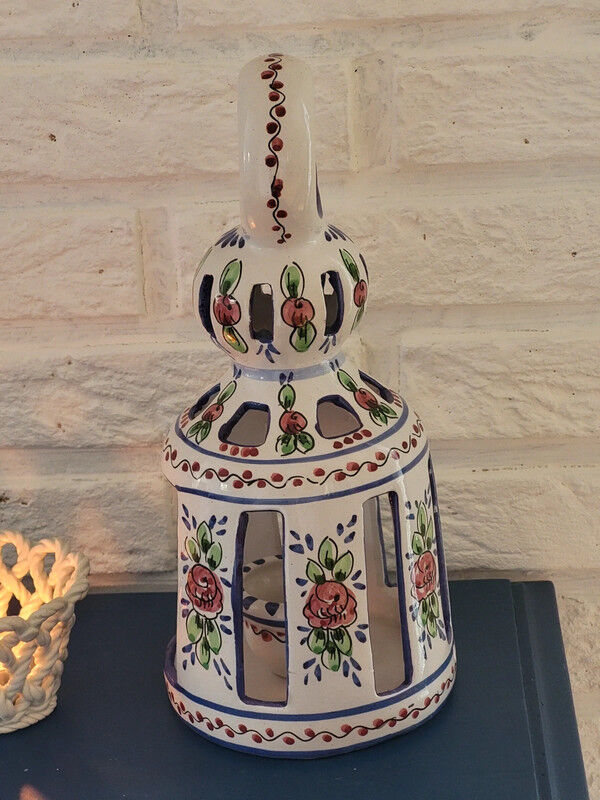 Ceramic candle holder