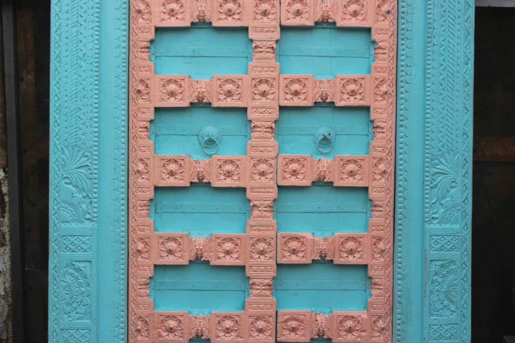 Old Indian door in old teak, piece and patina of origin