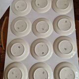 12 assiettes plates Choisy le Roi en terre de fer modèle 1212