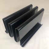 Vinyl door / black plexiglass magazine holder