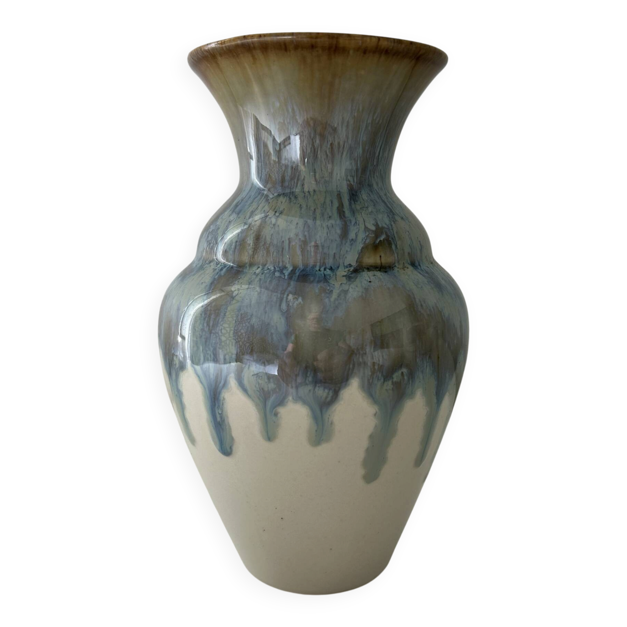 Vase aux coulures bleutées 