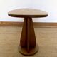 Tabouret en bois avec assise convexe