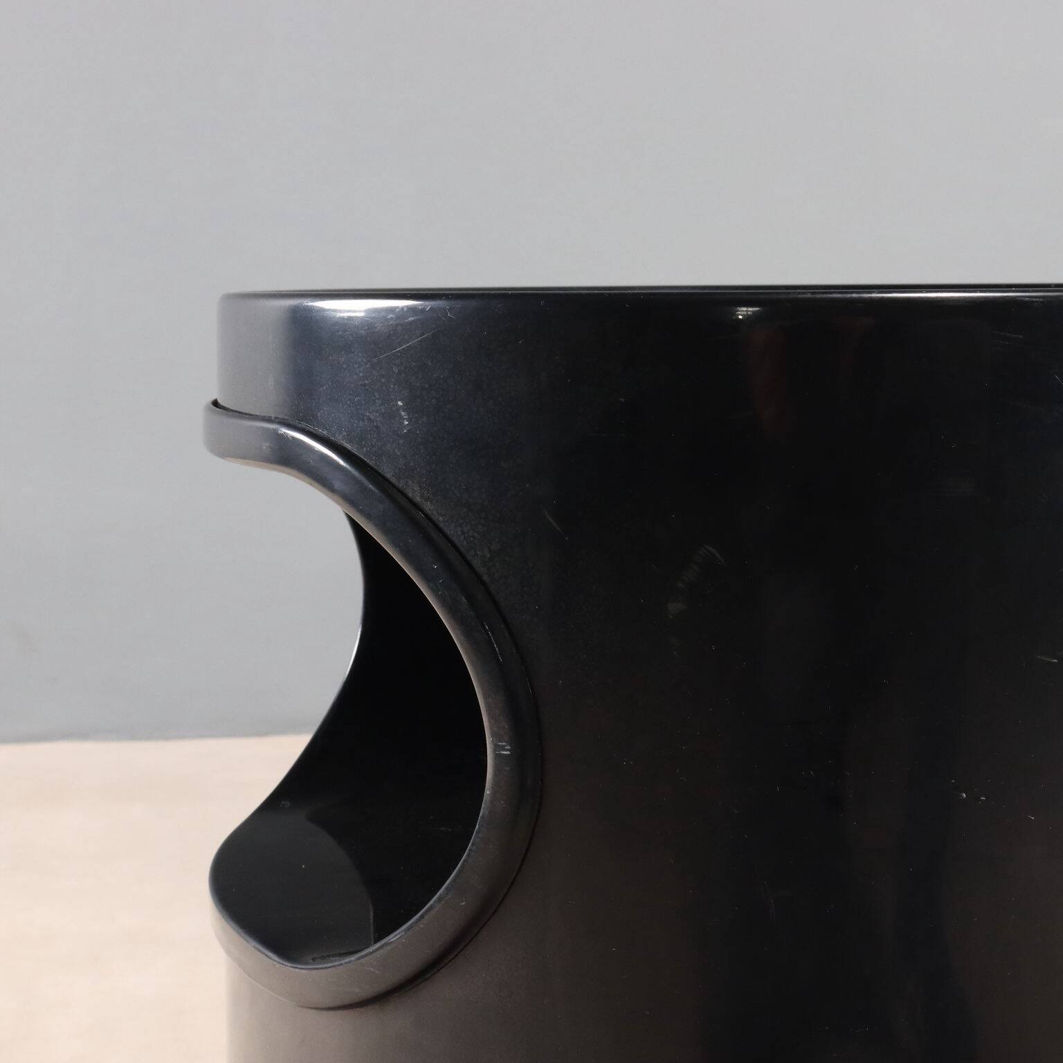 Giano-Giano-Vano bedside table by Artemide