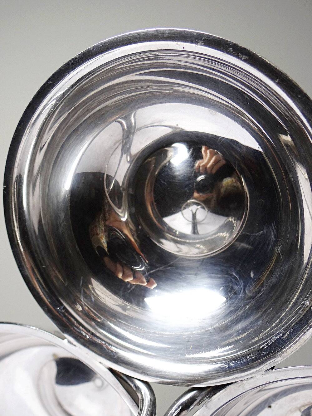 Small display stand with 3 vintage silver-plated metal bowls in Art Deco style