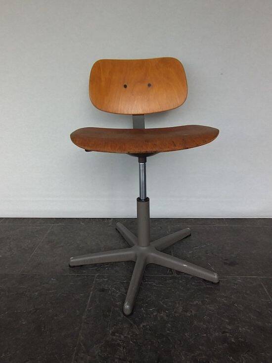 Chaise d'architecte des années 1950