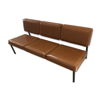 Leatherette seat 50