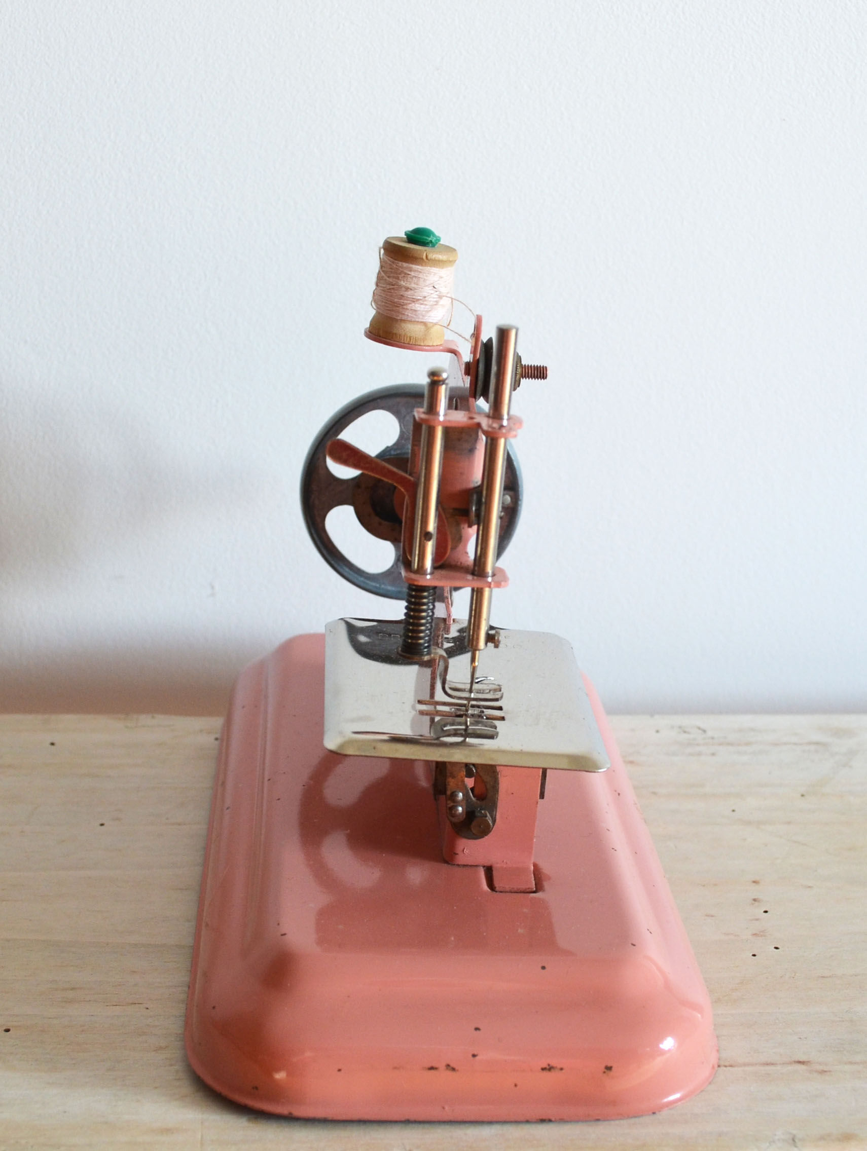 Machine à coudre et fer à repasser jouets enfant