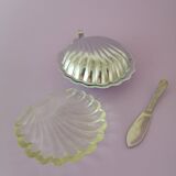 Silver metal shell butterer