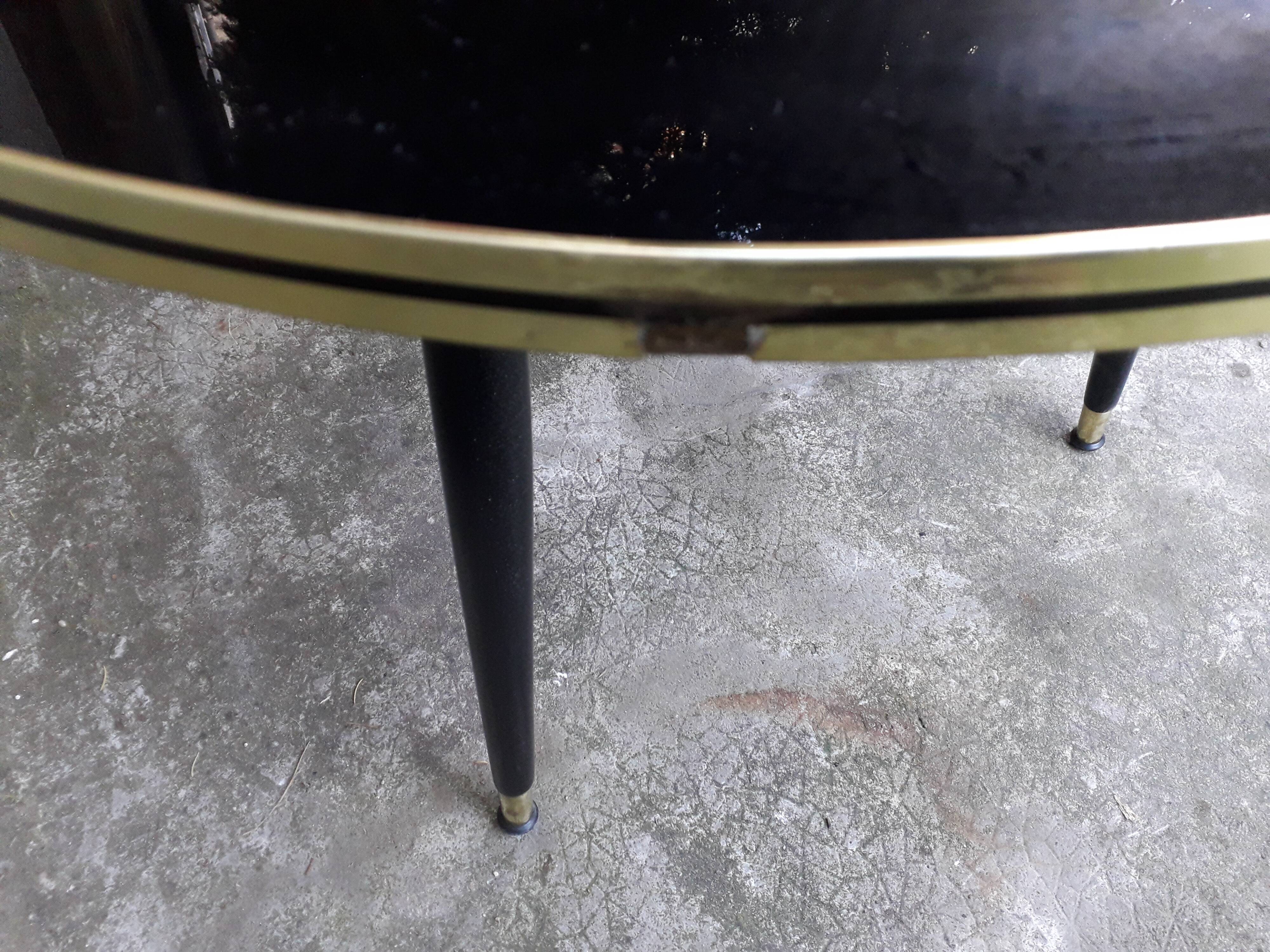 Vintage coffee table spindle legs