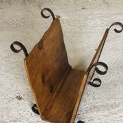 Porte revues vintage en bois et fer forgé circa 1950s