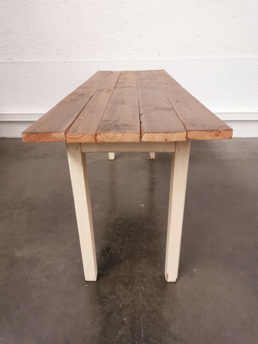 Fine and long farm table