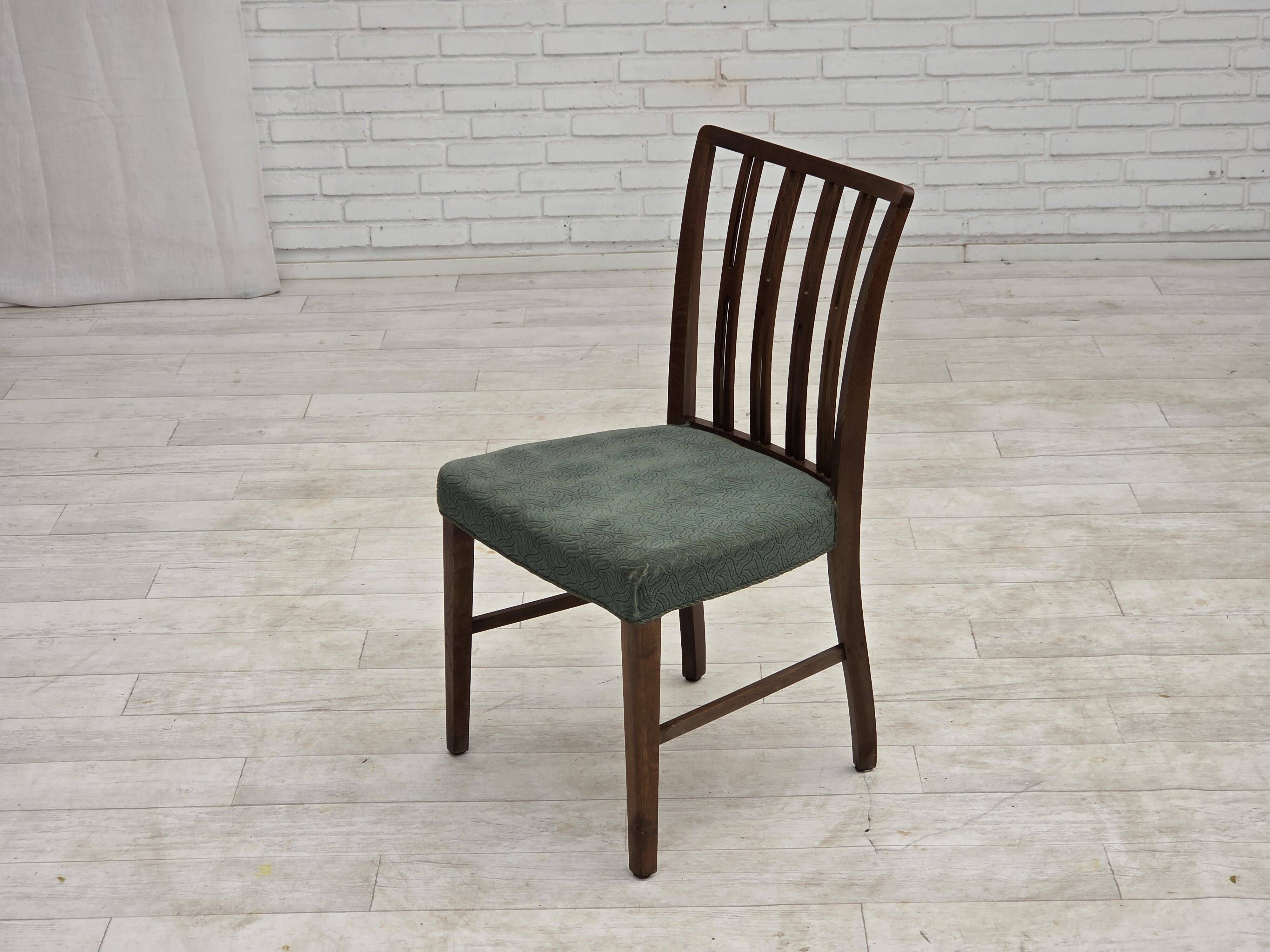 1960s, set of 6 Danish dining chairs, furniture wool, oak wood.
