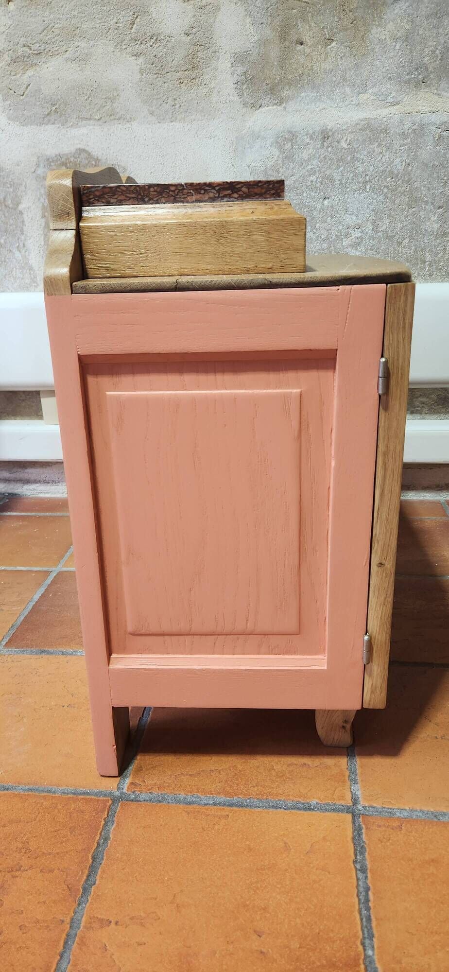 wood and marble bedside table revamped in terracotta