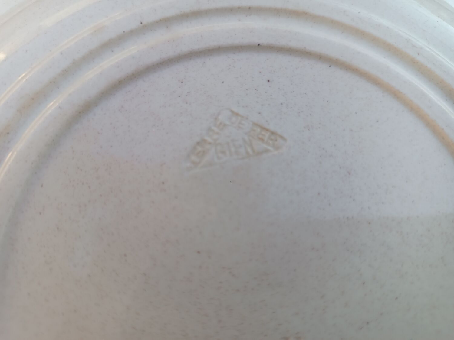 Earthenware plates iron Gien Baroque model