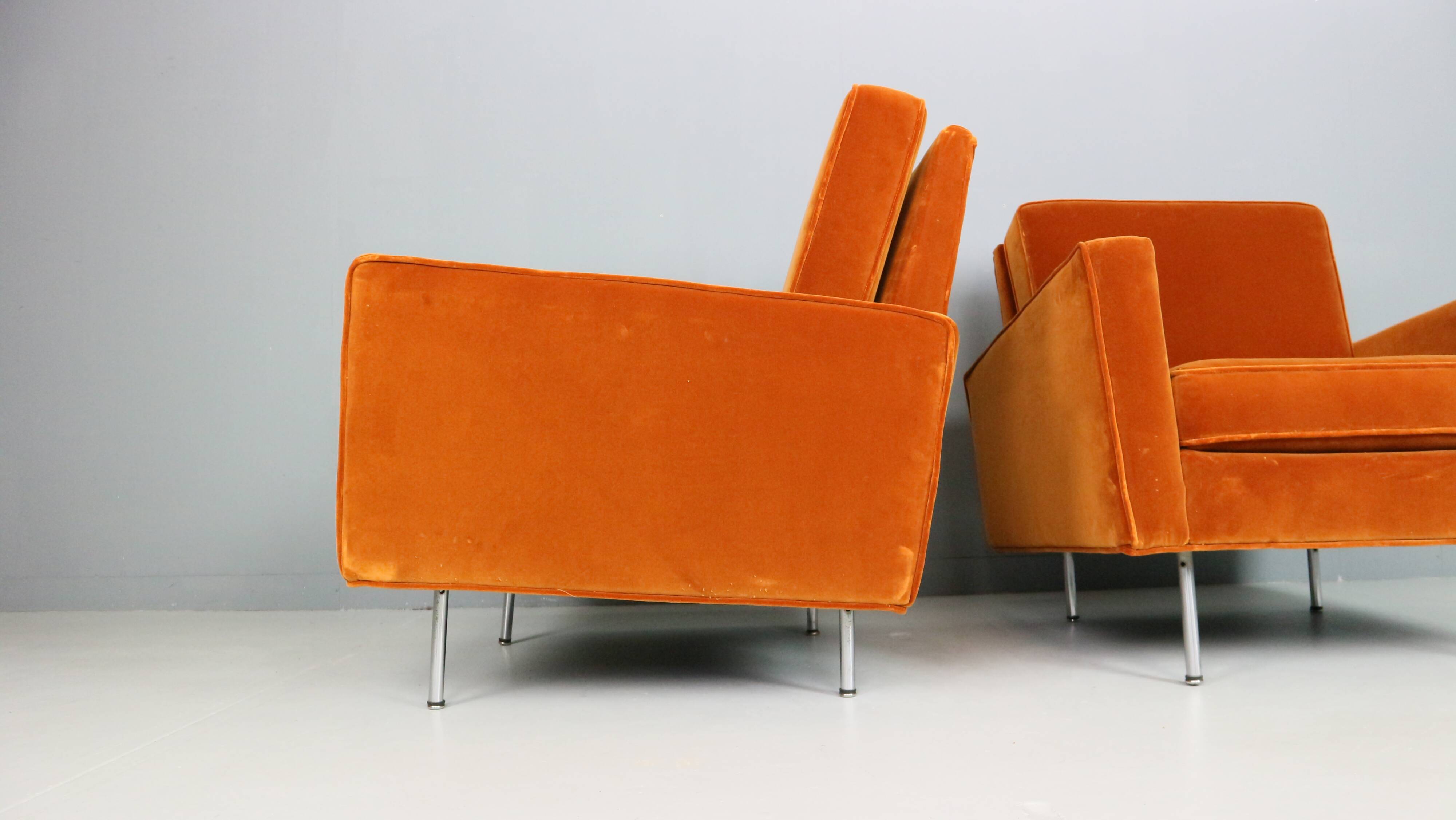 Pair of 1st edition easy chairs 25 BC by Florence Knoll in velvet, 1950s